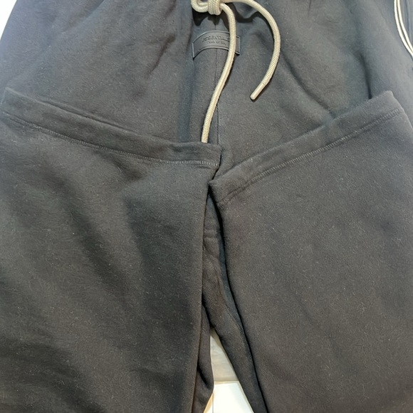 fear of god essentials new 2024 black lounge pants - Picture 3 of 6